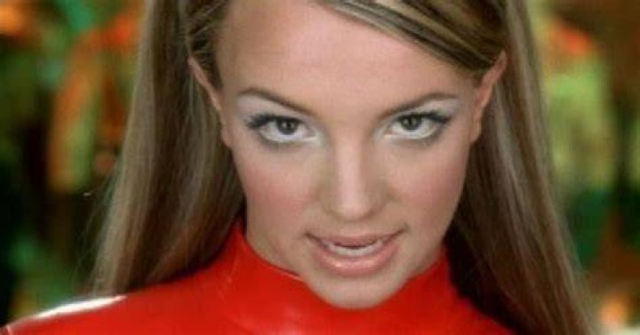 21 Nostalgic Songs That Will Take You Right Back To The Summer Of 2000