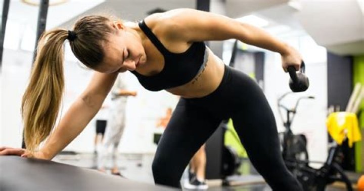 7 Lat Exercises With Dumbbells To Try For Upper Back Strength