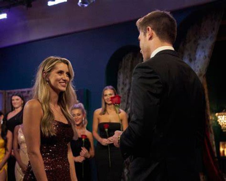All The Clues Kaity & Zach Are Together After ‘The Bachelor’